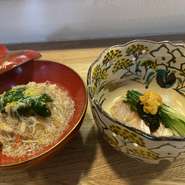 一つはだしの香りが広がる「吸椀」を、一皿には季節の食材を活かした「一菜」を提供しています。それぞれが調和し、身体に自然と馴染むような組み合わせ。食材そのものの味を感じられるように、工夫されています。