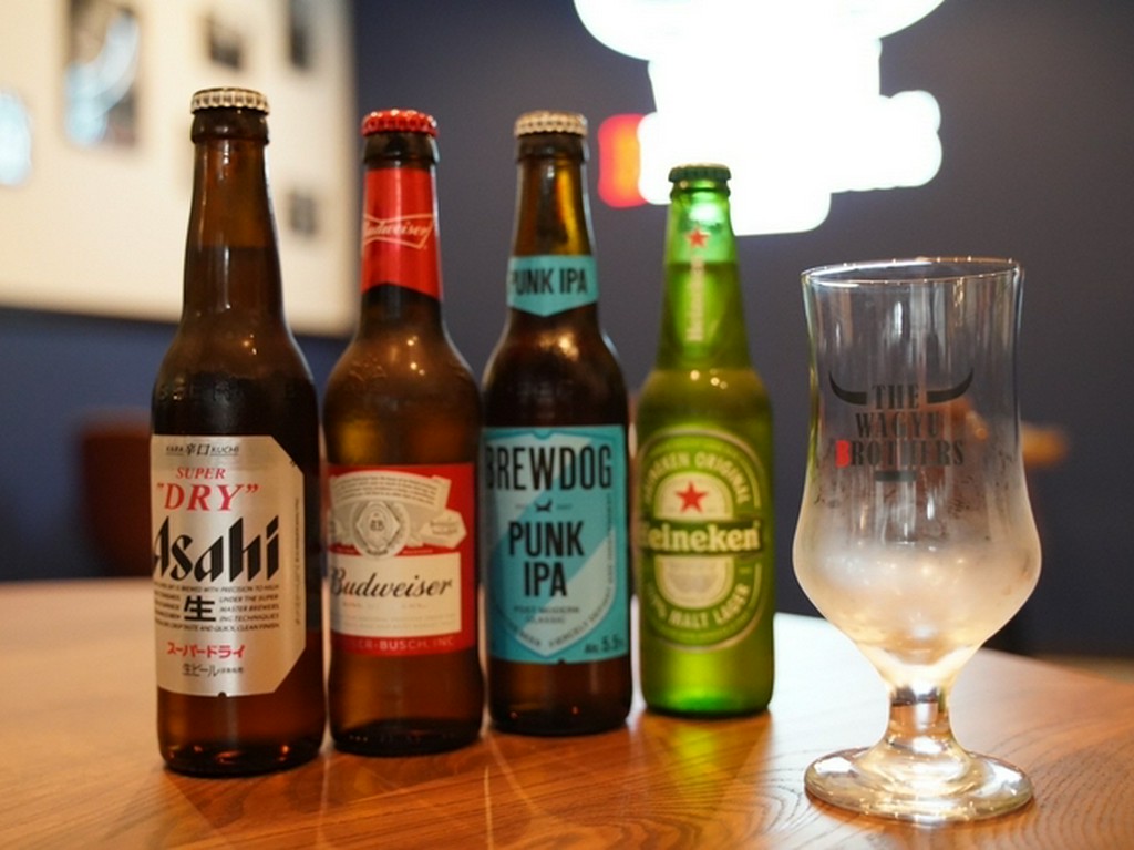 ビールの爽快感とハンバーガーの味わいが絶妙にマッチ