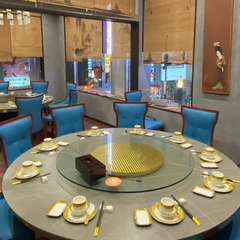 贅沢でプライベートな空間を演出できる広々個室あり