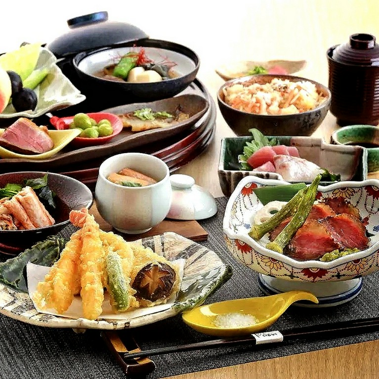 3H飲み放題付11品お造りと大海老天麩羅コース〈6,000⇒5,000円〉