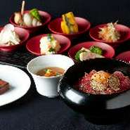 稀少米雪椿をにトリュフを混ぜ込み、山形牛を乗せました。
前菜、口取り８皿、デザート、コーヒー紅茶付き。