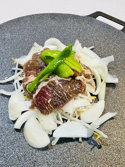 友人たちとのシェアも楽しい、ジンギスカン・ラムしゃぶ