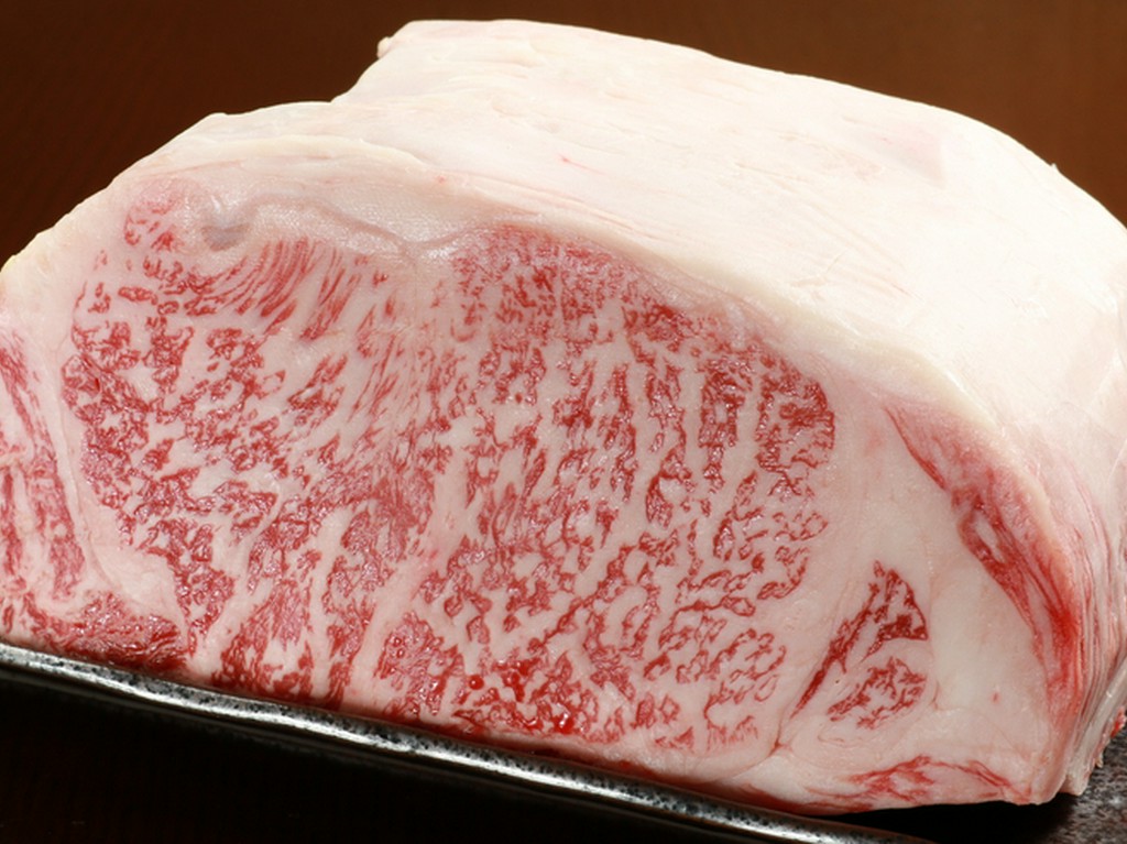 確かな目で見極めた、厳選黒毛和牛