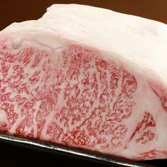 確かな目で見極めた、厳選黒毛和牛