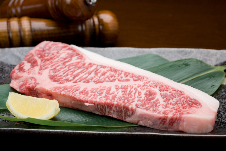 Course with Kuroge Wagyu beef and abalone teppanyaki (8 dishes in total) and 120 minutes of all-you-can-drink