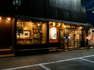 快適にお食事いただける接客と空間作り