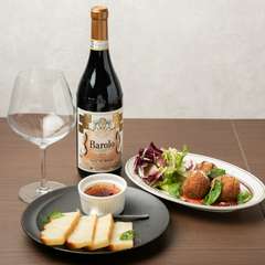 フォアグラのムース　ブリュレ仕立て／きのこのアランケーニ