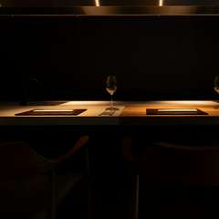 二人の信頼を深める場としてふさわしい、静かで上質なひとときを