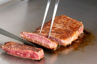 メインディッシュを魚介かステーキを選べるお得なショートコースです。
