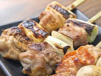 地産地消、国産国消ブランド地鶏を存分に堪能できる一串。玉葱のシャキシャキ食感も楽しめます。