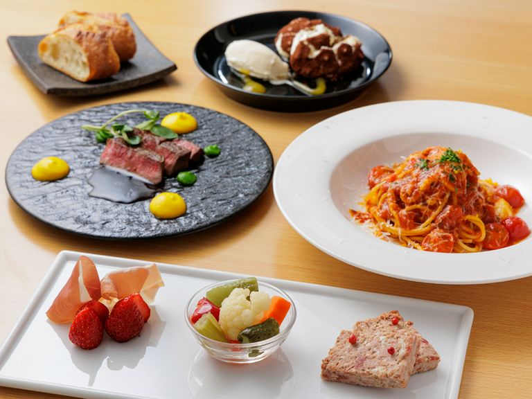 旬の食材を芸術性の高い作品に。五感で楽しめる厳選食材