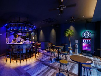食事×楽しみの時間を大切に。夜はカジュアルなバー利用も可