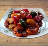 スパイスとチリソースで炒めた一般的な家庭料理