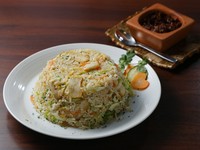 具材とお米をココナッツオイルで炒めたスリランカ風チャーハン
バスマティライスを使ているのでパラパラに仕上がっています
・大盛…+400円