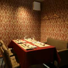 プライベートな場面にも嬉しい半個室も完備