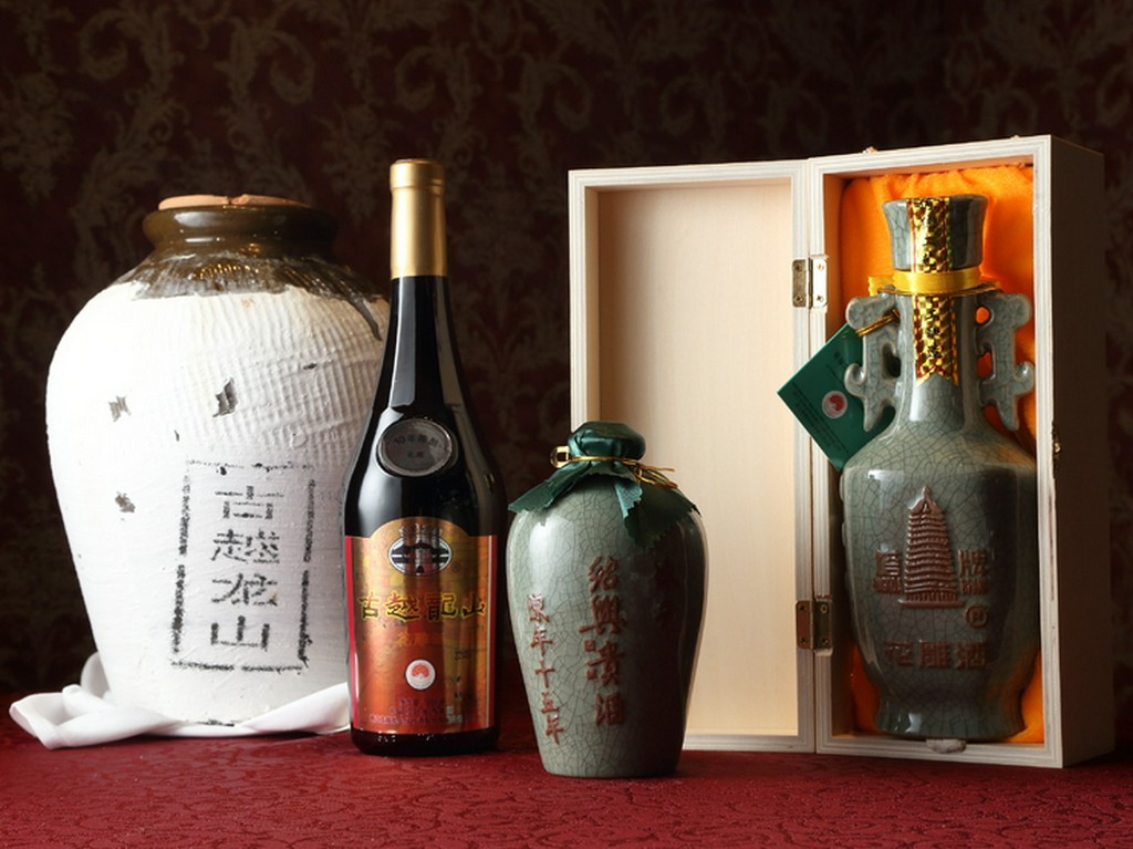 大切なおもてなしにも最適な一軒。厳選紹興酒も用意