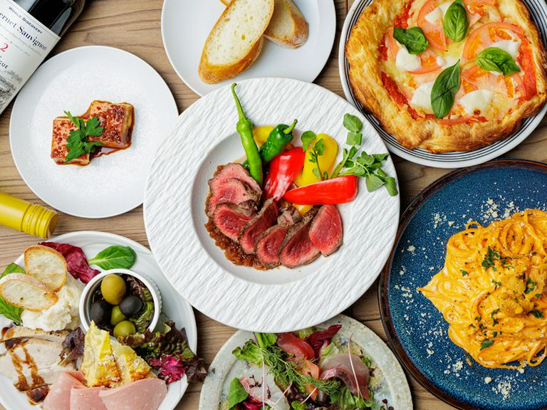 おいしい料理＆ドリンクをワイワイ仲良く楽しむ女子会にも！