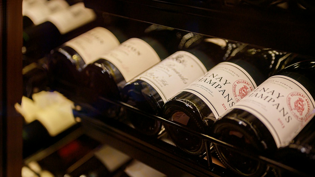 食通やワイン通も大満足の美味が集い、大切な接待や会食に重宝