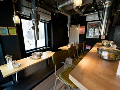 香ばしい匂いと、お肉の焼ける音を楽しむ焼肉女子会