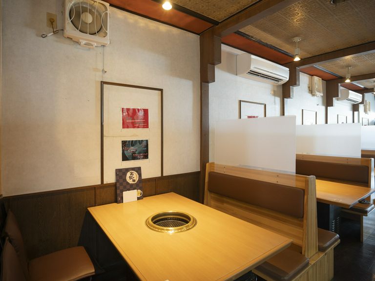 食で人々を笑顔に。空間にもこだわったお店づくりを意識