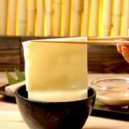 特注ひもかわうどんは絶品。出汁を使っての温麺は美味。

※日によって変更する場合がございます。