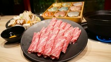 	
⭐︎新メニュー⭐︎龍樹こだわりの牛すきしゃぶ鍋コース。