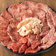 まずはこれ。選び抜かれた6種の極み肉『李昇盛り』