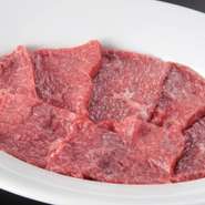 とても柔らかい黒毛和牛のロース肉。 ビタミンやミネラルが豊富。
