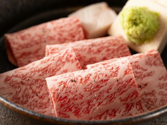 生わさびと和牛が織りなす香りと旨み『特選ロースのわさび焼き』