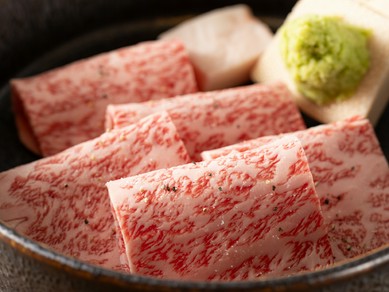 生わさびと和牛が織りなす香りと旨み『特選ロースのわさび焼き』