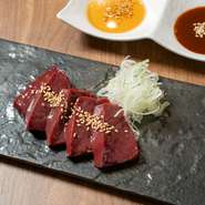 鮮度にこだわった品切れ必至の人気レバー。