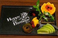 大切な方との記念のお食事に、ご家族でのお誕生日のお祝いに、様々なシーンを李昇で演出させていただきます。(前日までのご予約お願いいたします)