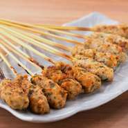 まずはこれ！サクサクジューシーな「ふあっとろっ」の定番きたぎんミンチ串焼き！味と食感にこだわり抜きました。ぜひご賞味いただきたいオススメの一品です！