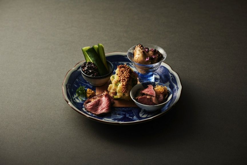 お一人様も歓迎。少し贅沢な“蕎麦前”を楽しめる場所