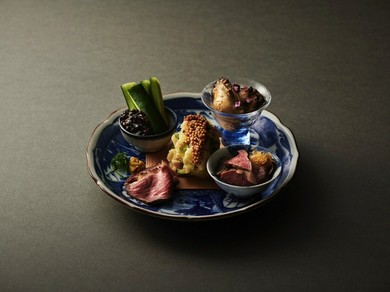 お一人様も歓迎。少し贅沢な“蕎麦前”を楽しめる場所