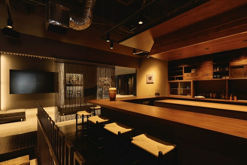 蕎麦処でちょっと大人のデートを。ソムリエ厳選ワインも用意