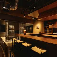 蕎麦処でちょっと大人のデートを。ソムリエ厳選ワインも用意