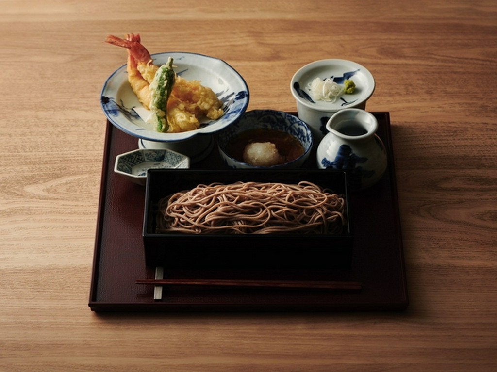 道産石臼挽そば粉を使用。風味豊かな『蕎麦』