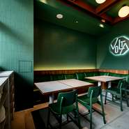 ソファー4名様×2卓