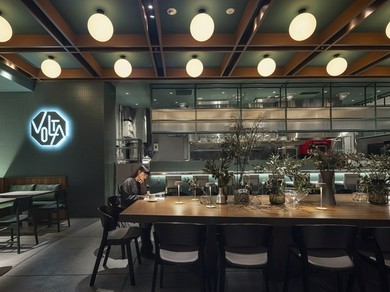 開放感あふれるテラスで楽しむ贅沢イタリアン