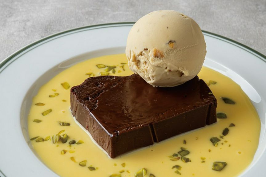 生チョコテリーヌ　ピスタチオのアイス