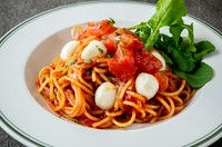 tomato pasta with mozzarella & fresh tomato

ピッツァ食べ放題＆ミニサラダ付