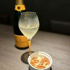 ひと口ごとにわかる、テーブルの影の実力者『ミックスナッツ』