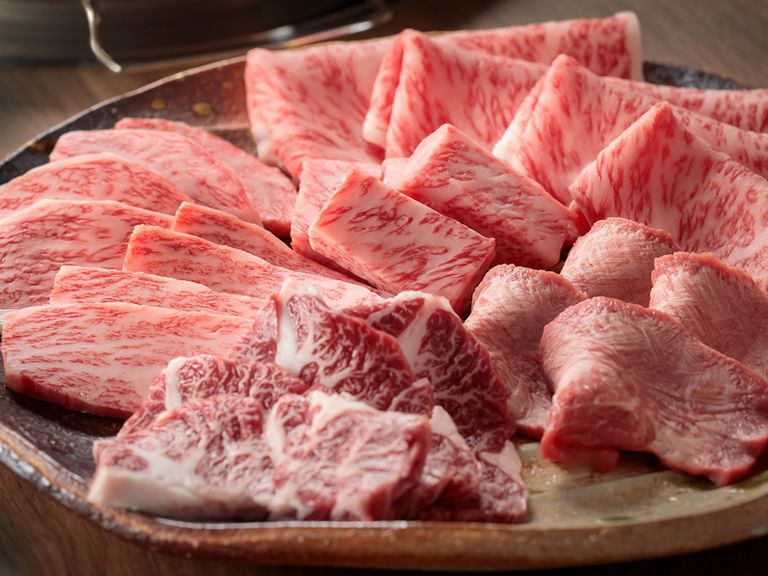 定番から通好みまで。豊富な部位を用意
