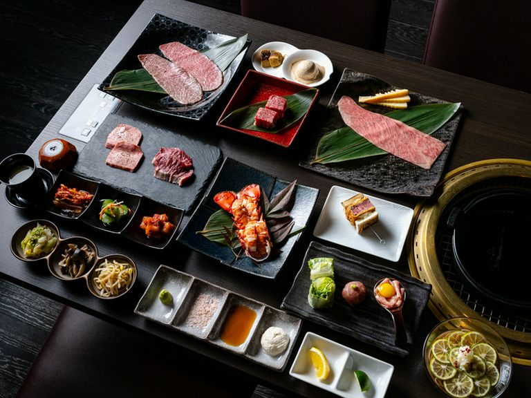 パートナーとの特別な夜にふさわしい贅沢な肉料理