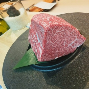 肉魚菜鉄板焼コース【和牛ヒレ・シャトーブリアン】