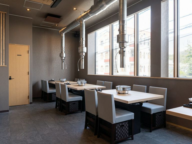 スタイリッシュでナチュラルな空間。全てのシーンに合う焼肉店