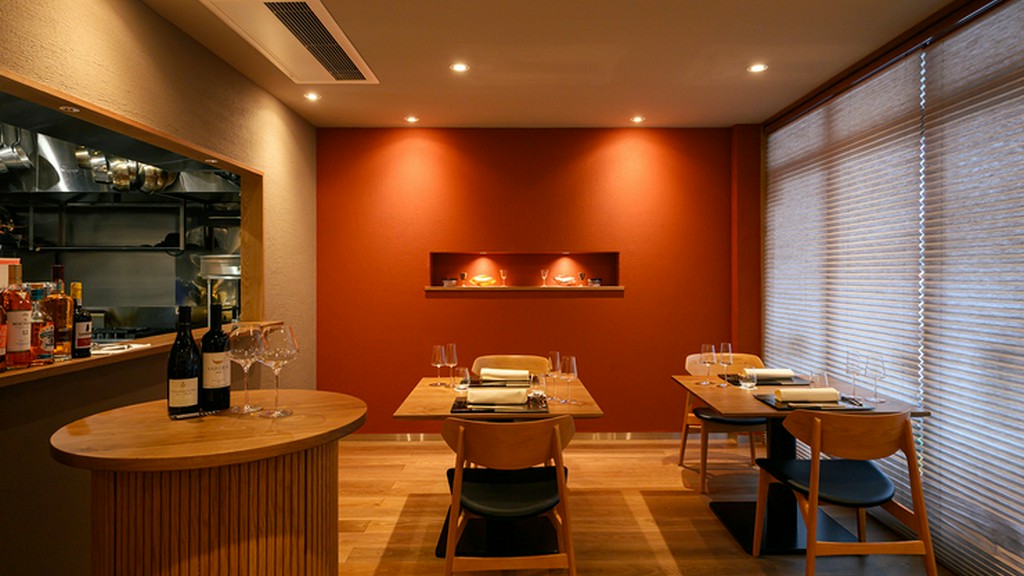 おいしさや会話、楽しさや笑顔が響き合う隠れ家レストラン