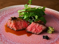 高級鉄板焼店でも腕をふるった料理長が焼き上げるステーキも絶品！