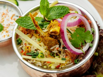 風味豊かなインド流炊き込みご飯『ビリヤニ』